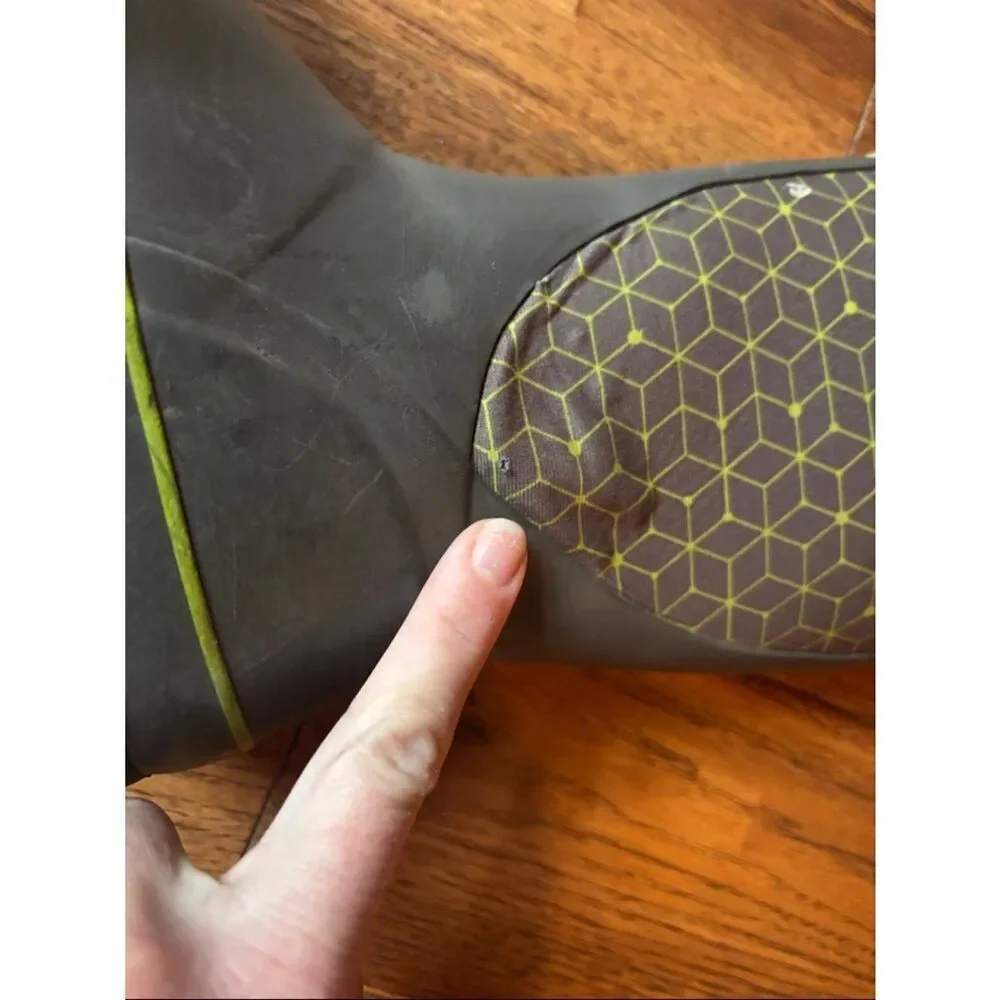 Bogs Gray Rain Boots with Lime Trim